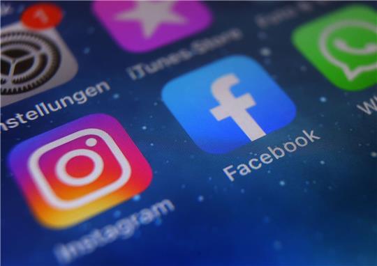 Die Smartphone-Apps von Instagram und Facebook.