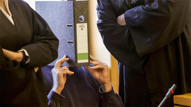 Die Staatsanwaltschaft Aachen ermittelt mittlerweile in mehr als 120 weiteren Verdachtsfällen. (Archivbild)