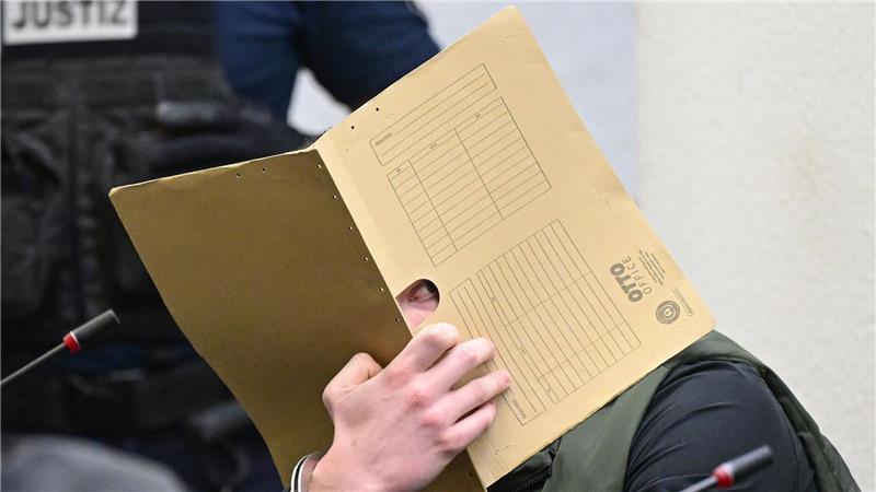 Die Staatsanwaltschaft glaubt, dass auch zahlreiche weitere Verdächtige systematisch Erwachsene in die Sex-Falle gelockt haben, um sie auszurauben.