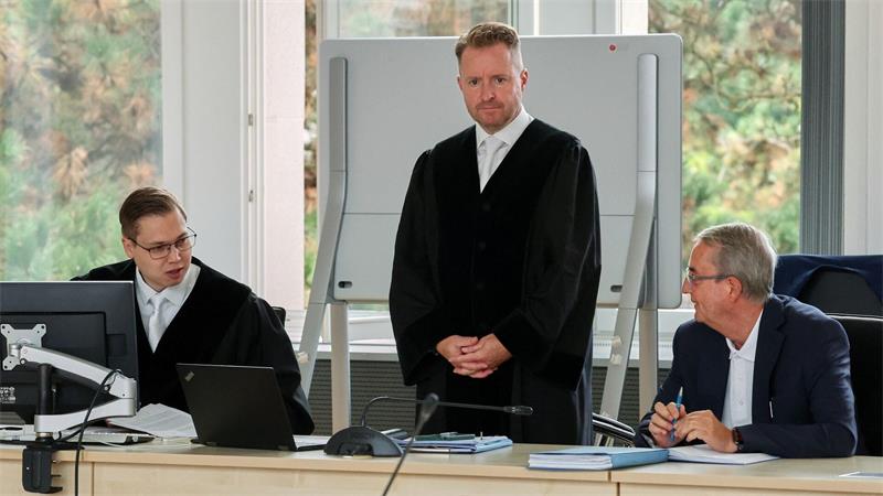 Angeklagte im Fabian-Prozess streitet Schuld weiter ab Die Staatsanwaltschaft glaubt, dass die Angeklagte Fabian aus seiner Wohnung lockte.