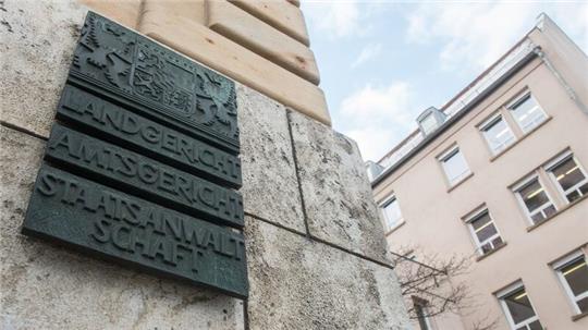 Die Staatsanwaltschaft hat die Ermittlungen gegen den früheren Lehrer eingestellt, weil eine Tat diesem nicht nachzuweisen sei. (Archivbild)
