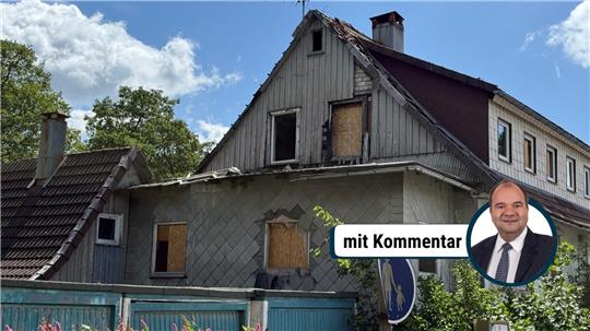 Die Stadt Braunlage will die Brandruine in der Harzburger Straße kaufen, um sie später abreißen zu lassen und sich so eines „Schandflecks“ zu entledigen.