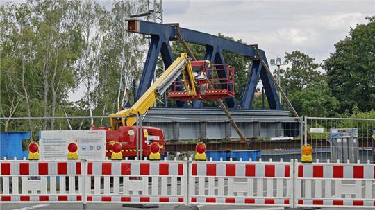 Die Stahlteile für die Okerbrücke in Vienenburg sind geliefert.