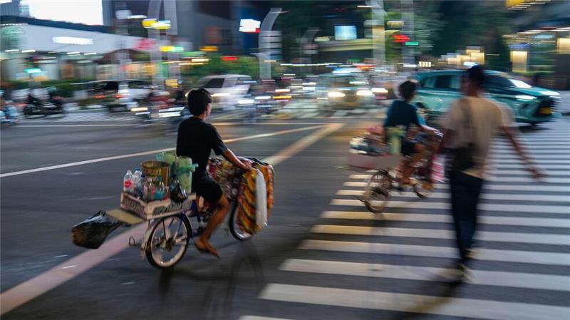 „Starling“: Kaffee auf zwei Rädern boomt in Jakarta Die „Starling“-Fahrer navigieren durch alle Stadtteile.