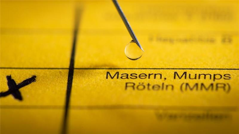Diphtherie, Masern, Polio - Gefährliche Impflücken entstehen Die Stiko empfiehlt für die Masernimpfung jeweils eine Dosis im Alter von 11 und von 15 Monaten (Symbolbild).