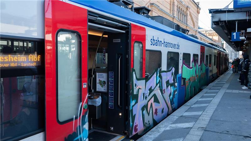 Störung bei S-Bahn Hannover bis Donnerstag Die Störung ist größer als zunächst angenommen. (Symbolbild)