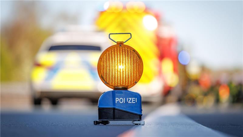 Die Strecke Richtung Emden wurde gesperrt. (Symbolbild)