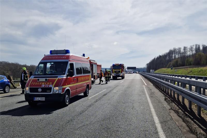 Die Strecke wurde während des Einsatzes vollständig gesperrt. Foto: Feuerwehr Seesen