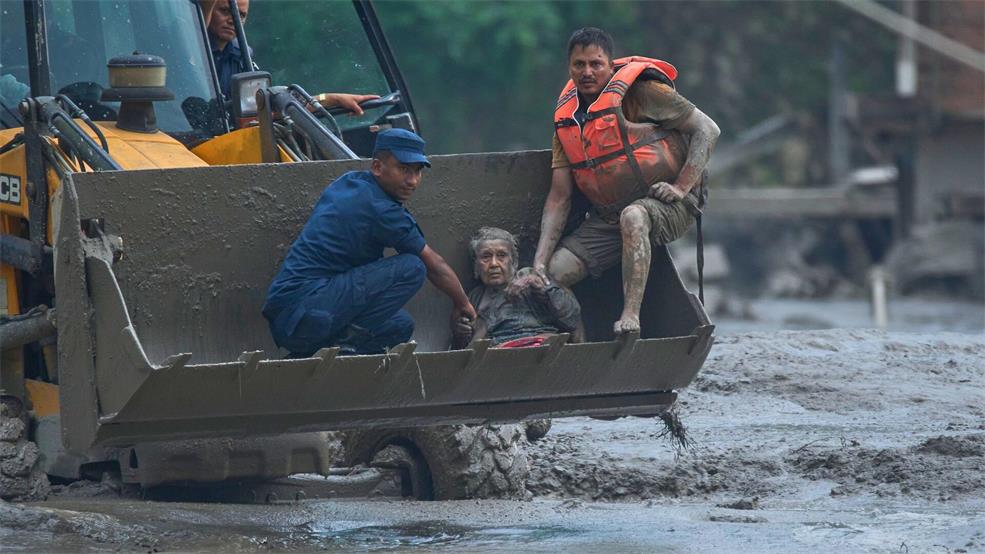 Sturzflut In Nepal Mehr Als 150 Tote Und Hunderte Vermisste sturzflut-in-nepal-mehr-als-150-tote-und-hunderte-vermisste