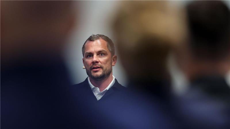 Lange RB-Suche endet: Werner wird neuer Coach in Leipzig Die Suche nach einem neuen Coach war nicht leicht für Schäfer.