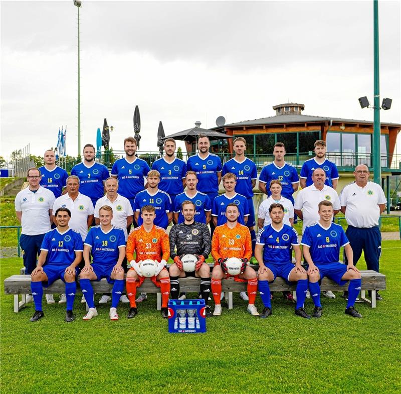 Das Ziel der TSG Bad Harzburg heißt „oben mitspielen“ Die TSG Bad Harzburg gehört zu den Favoriten auf die Meisterschaft in der Fußball-Bezirksliga 3. Der Landesliga-Absteiger hat sich für die Saison 23/24 deutlich breiter aufgestellt und insgesamt 26 Spieler im Kader. Foto: Privat