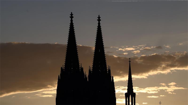 Die Tage mit kostenlosem Zugang zum Kölner Dom sind für Touristen gezählt. (Archivbild)