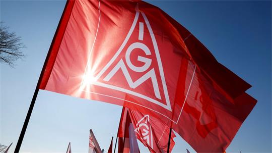 Die Tarifverhandlungen für die Metall- und Elektroindustrie beginnen im Oktober. (Archivbild)