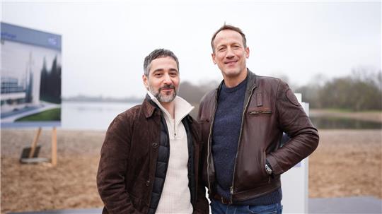 Die „Tatort“-Doppelfolge ist der erste Fall für das neue Ermittler-Duo um Bundespolizist Thorsten Falke (Wotan Wilke Möhring, r.) und Cyber-Kriminalist Mario Schmitt (Denis Moschitto).