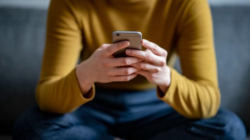 Krankenkasse: Nutzen von Apps auf Rezept oft fraglich Die Techniker Krankenkasse hält die Wirksamkeit von verschriebenen Gesundheits-Apps in vielen Fällen für fraglich (Symbolfoto).