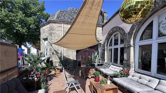 Die Terrasse ist schon schick, die Innenräume sind aber auch bald fertig und nutzbar.