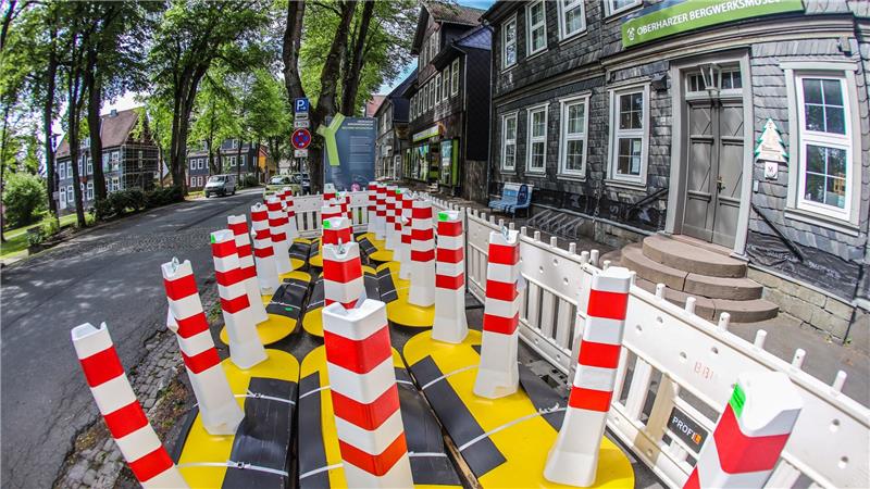 Die Terrorsperren stehen derzeit an der Bornhardtstraße.