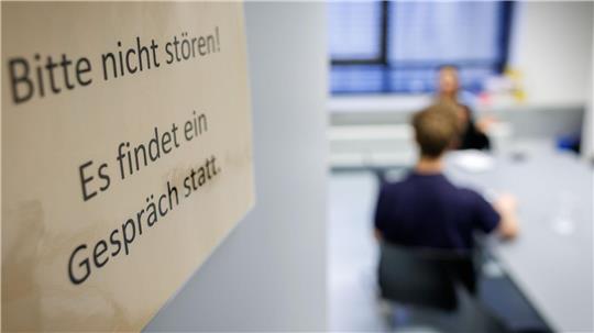 Die Therapie von Jonas ging über drei Monate, sie bestand aus Einzelgesprächen und später einer wöchentlichen Gruppentherapie.