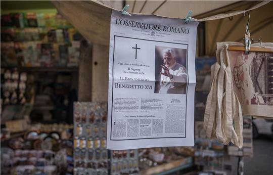 Die Titelseite der amtlichen Vatikanzeitung «L’Osservatore Romano».