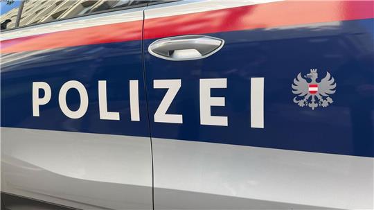 Die Tote soll nun von der Gerichtsmedizin untersucht werden. (Symbolbild)