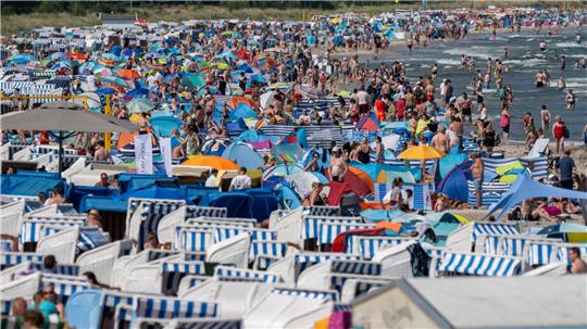 Die Tourismuswirtschaft im Norden blickt laut einer Umfrage sorgenvoll auf die aktuelle Lage. (Archivbild)