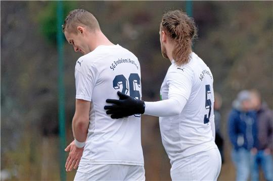 Die Trikots müssen nicht neu beflockt werden: Die SG Bredelem/Astfeld will nach der Vereinsgründung unter dem bisherigen Namen weiterspielen – möglichst in der Bezirksliga. Foto: Drechsler