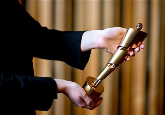 Die Trophäe "Lola" wird beim Deutschen Filmpreis 2023 verliehen.