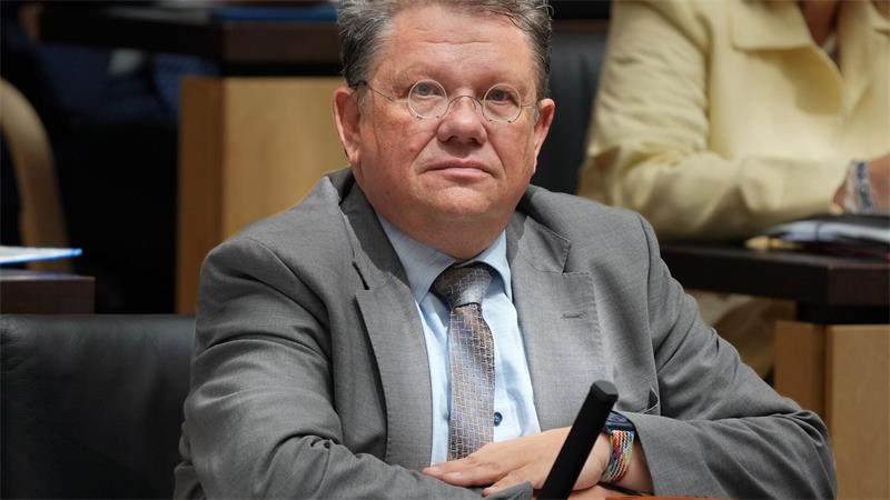 Die Tücken der Technik erlebte Niedersachsens Arbeitsminister Philippi.