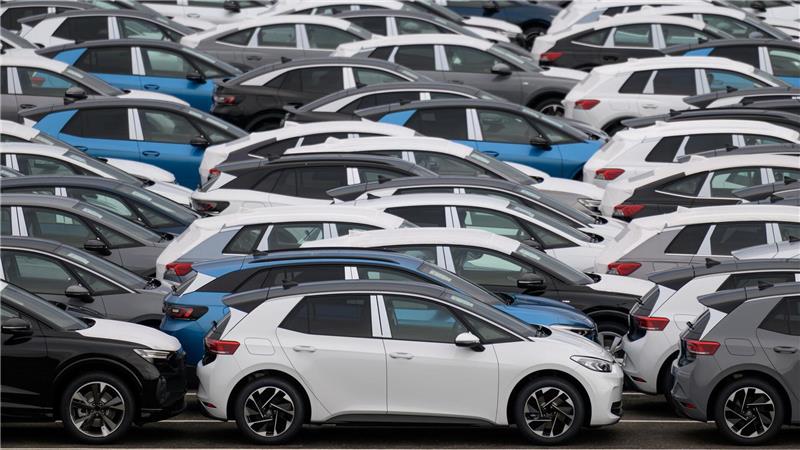 Die US-Zölle belasten die deutschen Autobauer besonders. (Archivbild)