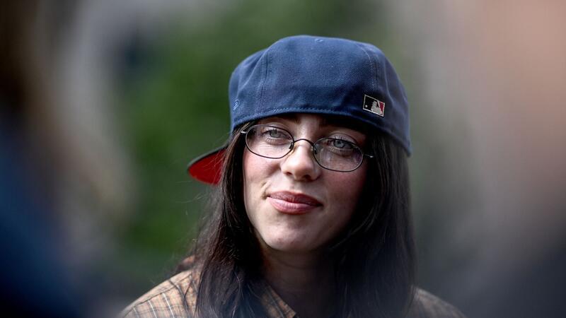 Die US-amerikanische Sängerin Billie Eilish bei ihrem Berlinbesuch.