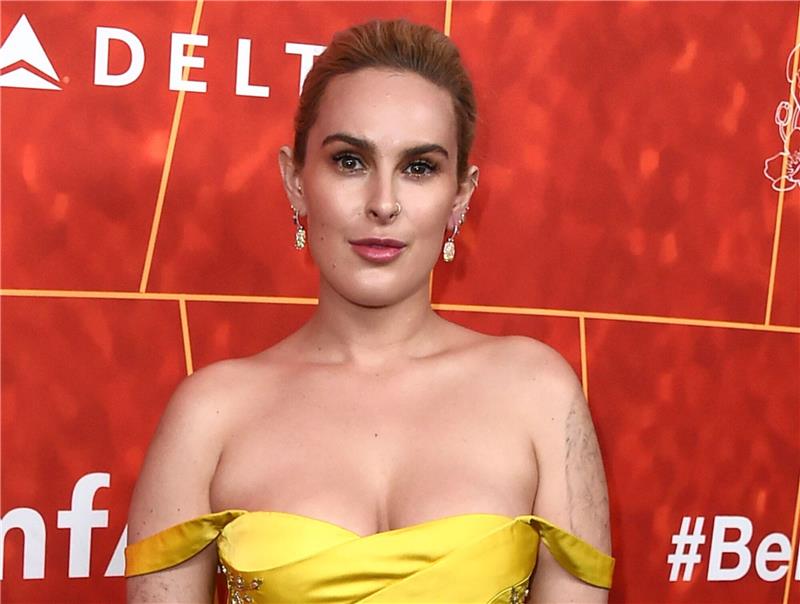 Rumer Willis: Baby Louetta verdankt Namen einem Tippfehler Die US-amerikanische Schauspielerin Rumer Willis hatte eigentlich einen anderen Namen für ihr Baby im Sinn.