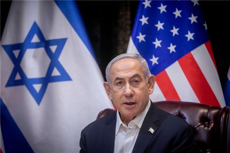 Bericht: Israel und Hamas weiter zu Verhandlungen bereit Die USA, Ägypten und Katar sollen Israel und die Hamas zu einem stufenweisen diplomatischen Prozess drängen. Im Hintergrund laufen Medienberichten zufolge Verhandlungen - dabei hatte Israles Ministerpräsident Netanjahu die Bedingungen der Hamas abgelehnt.