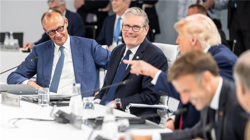 Ukraine, Rohstoffe, KI - G7 arbeiten wieder eng zusammen Die USA - mit Präsident Trump am Tisch - arbeiteten wieder mehr miteinander.