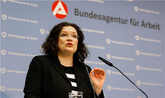 «Die Überfülle der Möglichkeiten bei über 300 dualen Ausbildungsberufen verunsichert viele Jugendliche und ihre Eltern», sagt die Chefin der Bundesagentur für Arbeit.