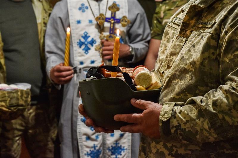 Krieg gegen die Ukraine: So ist die Lage Die Ukrainer feiern das orthodoxe Osterfest, und die Soldaten der ukrainischen Streitkräfte halten sich auch an der Front an die nationalen Traditionen.