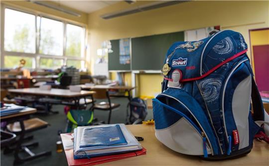 Die Unterrichtsversorgung an den niedersächsischen Schulen sank auf den niedrigsten Wert seit Beginn der Statistik vor 20 Jahren, wie Kultusministerin Julia Willie Hamburg (Grüne) vor kurzem bekanntgab.