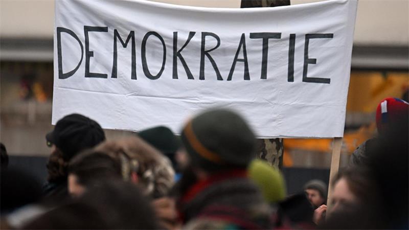 Die Unzufriedenheit mit der Demokratie wächst. (Symbolbild)