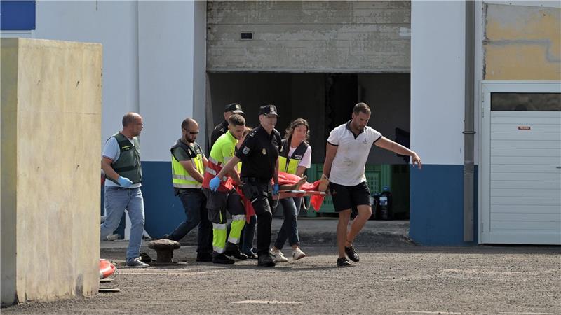 Sieben Migrantinnen bei Bootsunglück vor Kanaren gestorben Die Ursache des tödlichen Unfalls blieb zunächst unklar.