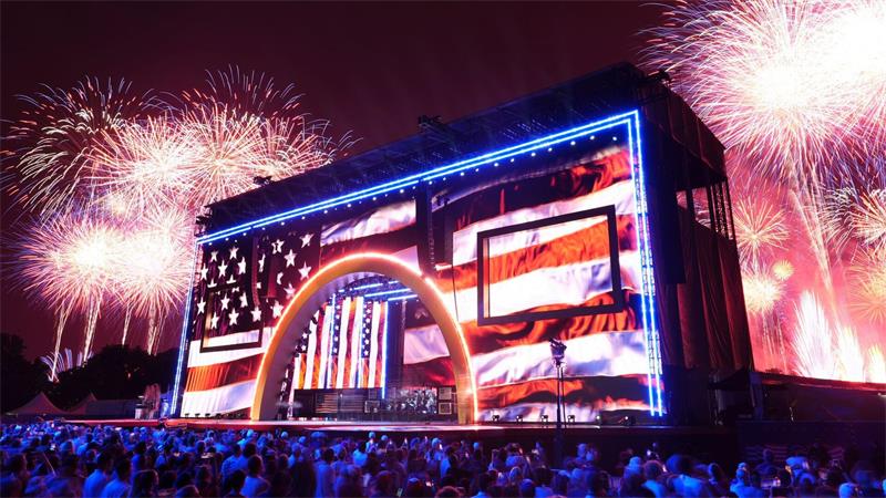Die Veranstalter sprachen vom größten Feuerwerk der Geschichte.