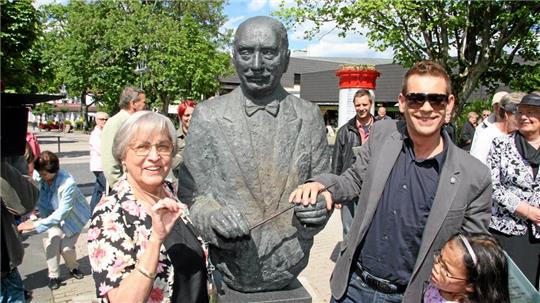 Die Verleihung als großes Fest im Ort: 2007 erhält Peter Plate den Paul-Lincke-Ring. Inzwischen sitzt der in Goslar aufgewachsene Musiker in der Jury.