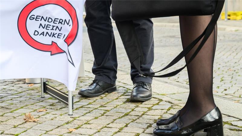 Die Volksinitiative „Stoppt Gendern in Niedersachsen“ sammelt seit März 2024 Unterschriften. (Archivbild)