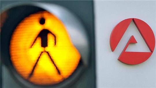 Die Vorzeichen für den deutschen Arbeitsmarkt sind laut Ifo-Institut nicht positiv. (Symbolbild) 