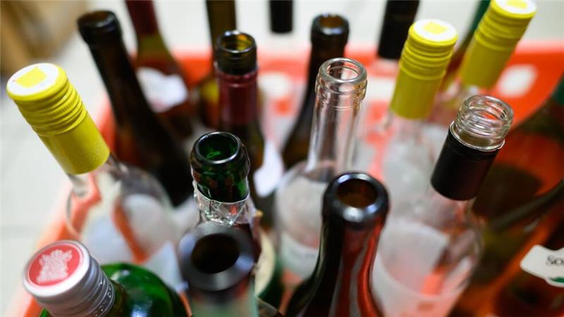 WHO Europa rät zu Krebs-Warnhinweisen auf Alkohol Die WHO Europa rät zu Krebs-Warnhinweisen auf alkoholischen Getränken. (Illustration)