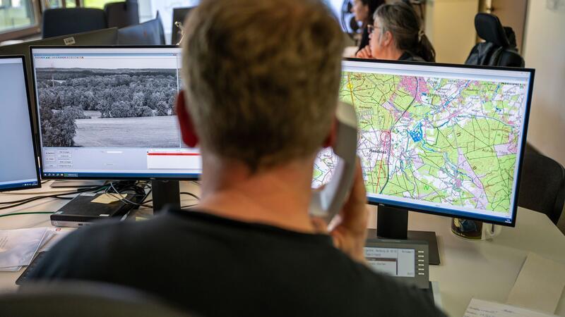 Waldbrandgefahr steigt in den nächsten Tagen Die Waldbrandzentrale hat Überwachungskameras aus niedersächsischen Wäldern im Blick. (Archivfoto)