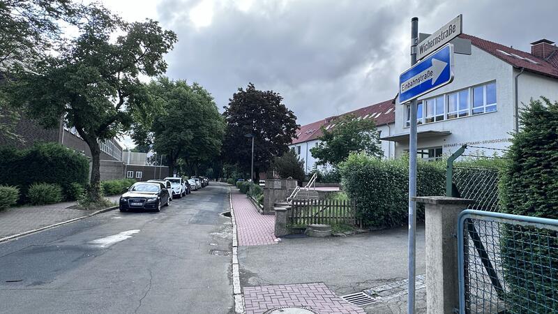 Wo werden in Bad Harzburg neue Radwege geschaffen? Die Wichernstraße könnte im Bereich der Grundschule zu einer Fahrradstraße werden.