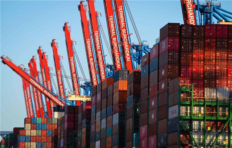 Wirtschaft in Eurozone schrumpft Die Wirtschaftsleistung der Eurozone ist im Sommer im Vergleich zum Vorquartal um 0,1 Prozent zurückgegangen.