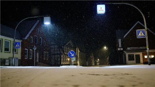 Die Woche startet mit Schnee und frostigen Temperaturen.