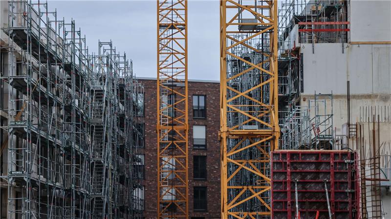 Wohnungsbau schöpft wieder Hoffnung Die Wohnungsbauunternehmen in Deutschland schöpfen Hoffnung auf einer Verbesserung ihrer Lage. (Archivbild)