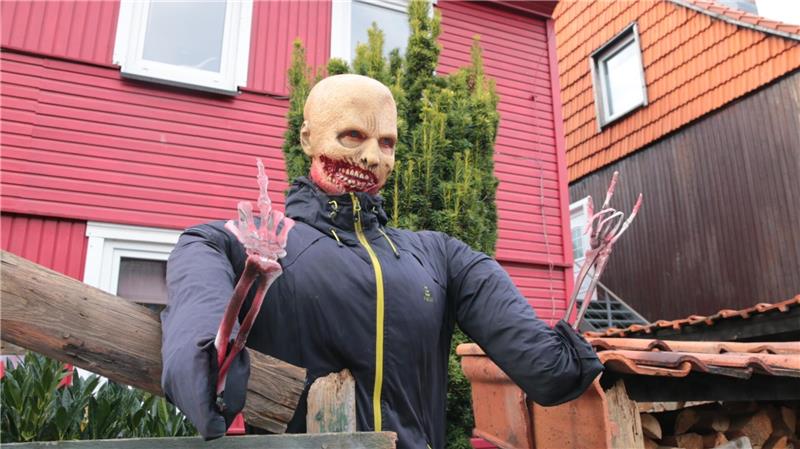 Halloween im Hexendorf: Gruselspaß auf 15 Grundstücken  Die Wolfshäger Grusel-Meile lockt an Halloween von 17 bis 20 Uhr.