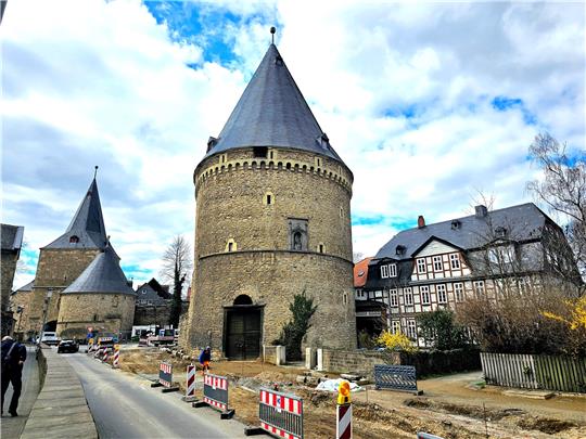 Die Zufahrt in die Innenstadt über das Breite Tor wird ab dem 17. April erst mal nicht mehr möglich sein. Foto: Sowa